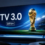 Tela de TV 3.0 DTV+ exibindo transmissão da Copa do Mundo de 2026 em ambiente moderno e tecnológico